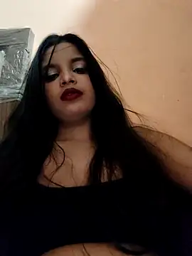 Snapshot of Maahhii_2 chatting on March 17, 2026, 6:55 pm Maahhii 2 online show from March 17, 2026, 6:55 pm