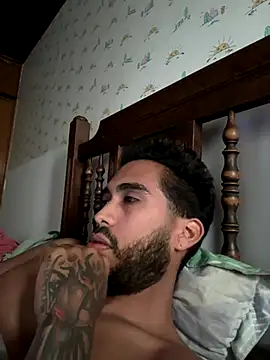 Snapshot of TU-MORENOO chatting on September 14, 2025, 6:19 pm TU-MORENOO online show from September 14, 2025, 6:19 pm