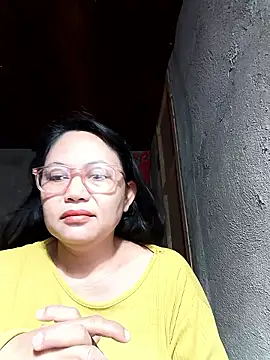 Snapshot of Everleigh_mom chatting on January 10, 2026, 8:26 pm Everleigh mom online show from January 10, 2026, 8:26 pm