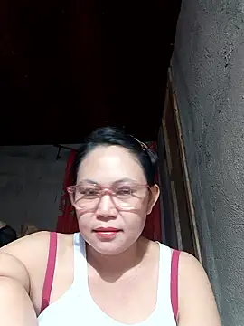 Snapshot of Everleigh_mom chatting on January 6, 2026, 10:30 am Everleigh mom online show from January 6, 2026, 10:30 am