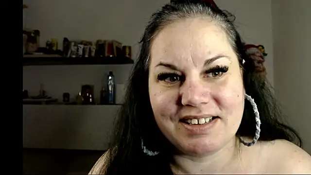 andreea2011 online show from February 9, 2026, 8:12 am