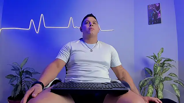 Maximus Steel online show from November 2, 2025, 3:39 pm