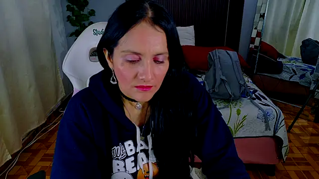 kataleya 29 online show from November 28, 2025, 3:23 pm