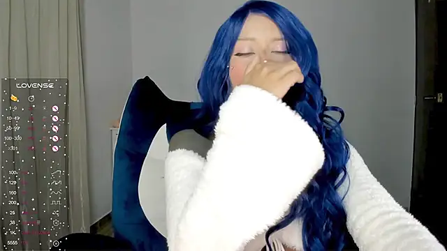 AlinaLukyanova online show from April 24, 2026, 4:25 am