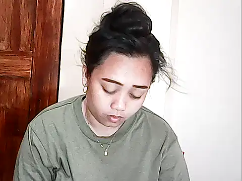 Snapshot of Pinay_Chubby20 chatting on April 12, 2026, 9:29 pm Pinay Chubby20 online show from April 12, 2026, 9:29 pm