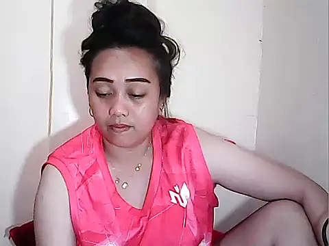 Snapshot of Pinay_Chubby20 chatting on April 7, 2026, 8:05 am Pinay Chubby20 online show from April 7, 2026, 8:05 am