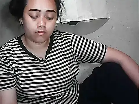 Snapshot of Pinay_Chubby20 chatting on April 7, 2026, 10:44 pm Pinay Chubby20 online show from April 7, 2026, 10:44 pm