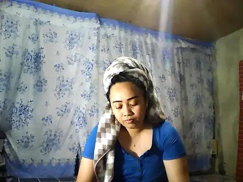 Snapshot of Pinay_Chubby20 chatting on March 29, 2026, 6:15 am Pinay Chubby20 online show from March 29, 2026, 6:15 am