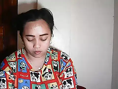 Snapshot of Pinay_Chubby20 chatting on April 14, 2026, 11:04 am Pinay Chubby20 online show from April 14, 2026, 11:04 am