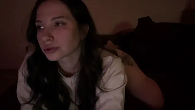 Snapshot of Voytinyme chatting on March 3, 2026, 7:32 pm Voytinyme online show from March 3, 2026, 7:32 pm