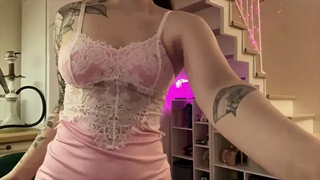 Snapshot of Voytinyme chatting on March 26, 2026, 6:33 am Voytinyme online show from March 26, 2026, 6:33 am