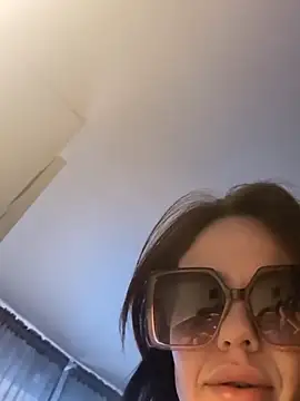 SwedishBaabe online show from April 19, 2026, 5:36 pm