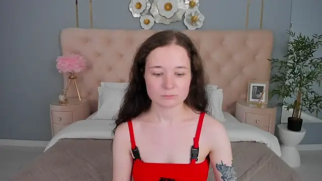 NancyJonson online show from September 10, 2025, 3:27 am