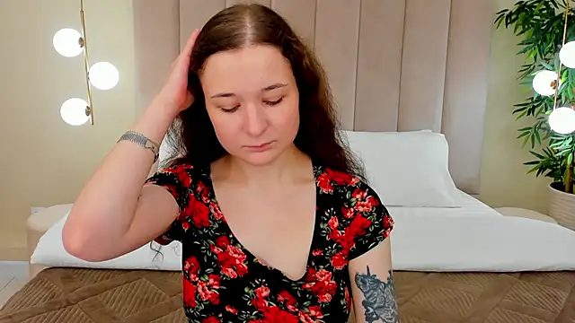 NancyJonson online show from September 11, 2025, 3:39 am