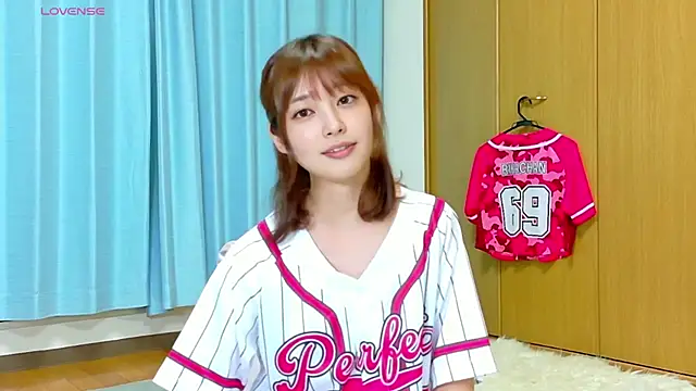 rikachan perfect online show from June 12, 2026, 1:42 pm