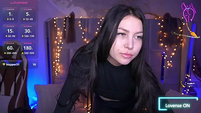 Snapshot of EliseVelour chatting on February 17, 2026, 2:14 pm EliseVelour online show from February 17, 2026, 2:14 pm