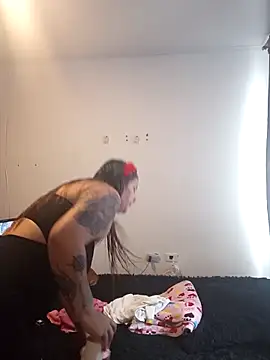 Fernandar2025 online show from April 15, 2026, 3:38 pm