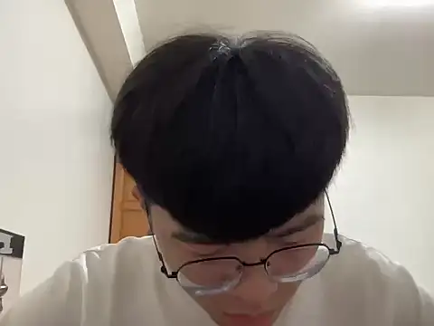 Allen20y online show from June 10, 2026, 1:23 pm