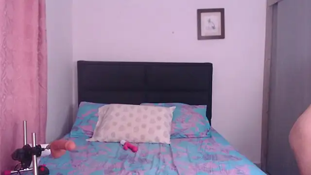 Snapshot of Tiiana chatting on February 6, 2026, 5:20 pm Tiiana online show from February 6, 2026, 5:20 pm