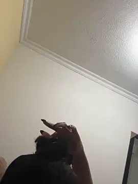 Valen1800 online show from November 22, 2025, 12:10 am