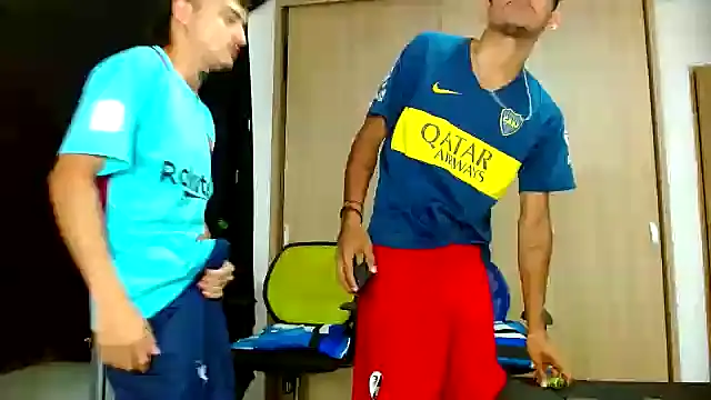 Snapshot of skinny23cm chatting on January 24, 2025, 9:17 am skinny23cm online show from January 24, 2025, 9:17 am