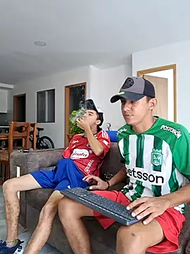 Snapshot of skinny23cm chatting on February 10, 2025, 7:07 pm skinny23cm online show from February 10, 2025, 7:07 pm