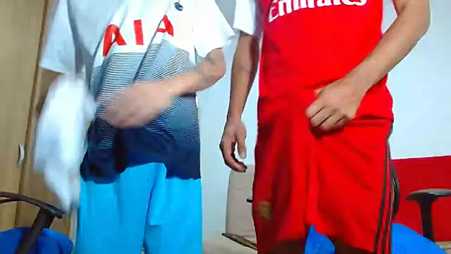 Snapshot of skinny23cm chatting on September 29, 2025, 11:16 am skinny23cm online show from September 29, 2025, 11:16 am