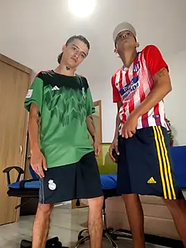 Snapshot of skinny23cm chatting on September 19, 2025, 8:57 pm skinny23cm online show from September 19, 2025, 8:57 pm