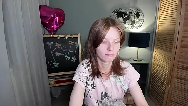 Madelaineses online show from November 12, 2025, 9:57 am