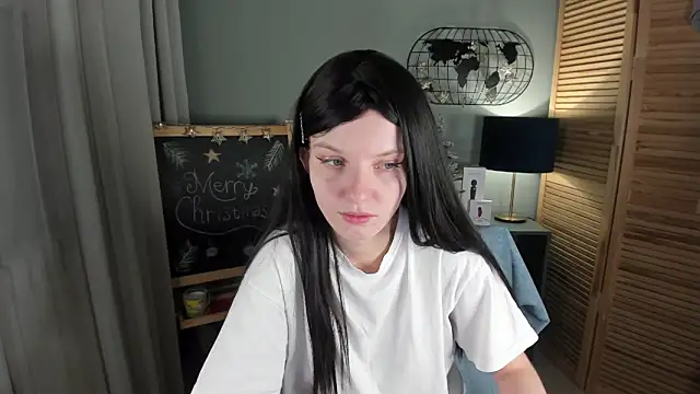 Madelaineses online show from December 18, 2025, 8:41 am