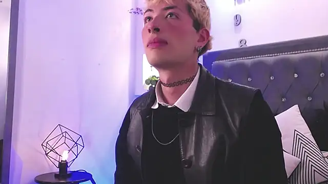 OzorioDany online show from September 18, 2025, 3:42 am