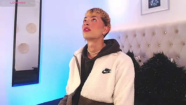 OzorioDany online show from September 24, 2025, 3:35 am