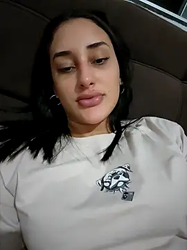 luhpita online show from April 23, 2026, 1:45 am