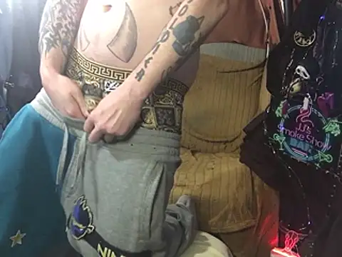 Snapshot of imglorious1010 chatting on February 26, 2026, 4:23 am imglorious1010 online show from February 26, 2026, 4:23 am