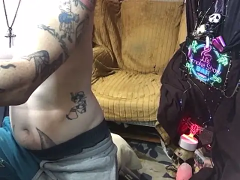 Snapshot of imglorious1010 chatting on February 10, 2026, 4:33 am imglorious1010 online show from February 10, 2026, 4:33 am