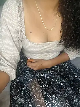 Tamilpallavi online show from November 20, 2025, 1:56 pm