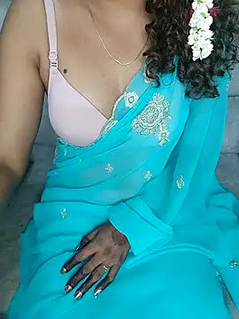 Snapshot of Tamilpallavi chatting on March 3, 2026, 12:45 pm Tamilpallavi online show from March 3, 2026, 12:45 pm