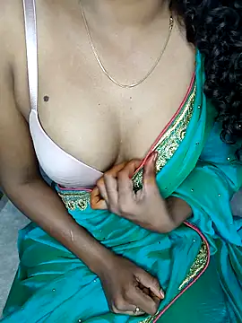 Tamilpallavi online show from November 30, 2025, 3:07 am