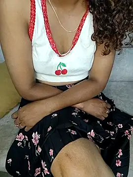 Snapshot of Tamilpallavi chatting on March 20, 2026, 2:23 am Tamilpallavi online show from March 20, 2026, 2:23 am