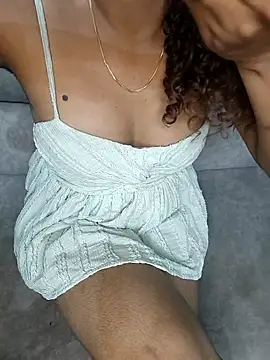 Snapshot of Tamilpallavi chatting on April 12, 2026, 11:19 pm Tamilpallavi online show from April 12, 2026, 11:19 pm