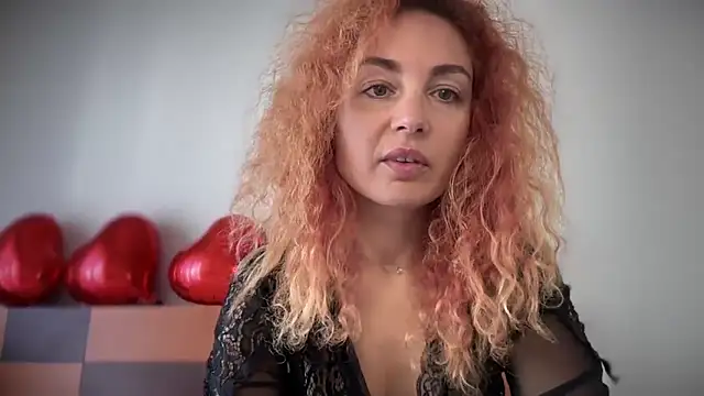 Snapshot of Reddgiirl chatting on March 13, 2026, 9:14 am Reddgiirl online show from March 13, 2026, 9:14 am