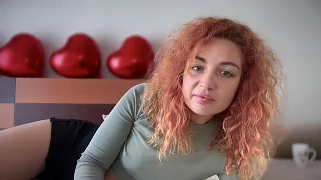 Snapshot of Reddgiirl chatting on March 9, 2026, 11:58 am Reddgiirl online show from March 9, 2026, 11:58 am