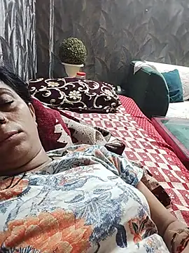 Soniya Roy online show from June 2, 2026, 3:28 am