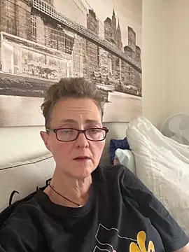 Curvy-Jinx online show from February 11, 2026, 11:32 am