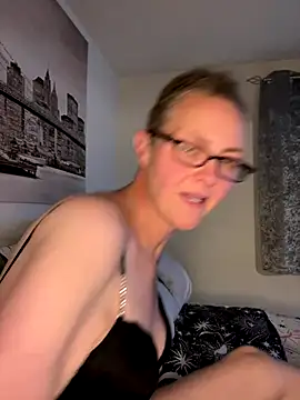 Curvy-Jinx online show from September 27, 2025, 8:26 pm