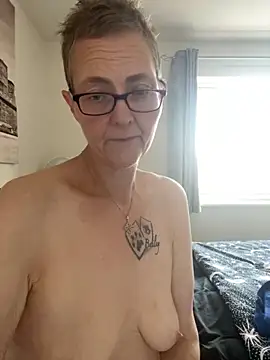 Curvy-Jinx online show from September 29, 2025, 7:48 am