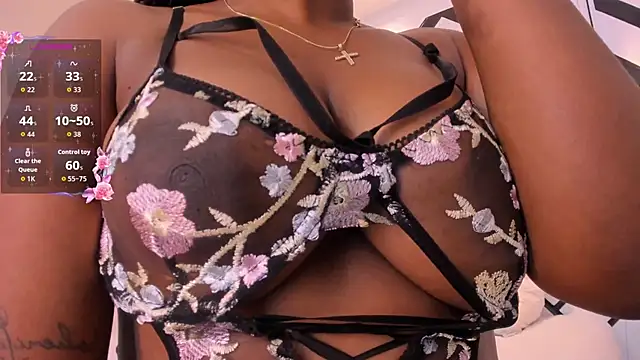 VictoriaKroft online show from October 23, 2025, 12:48 pm