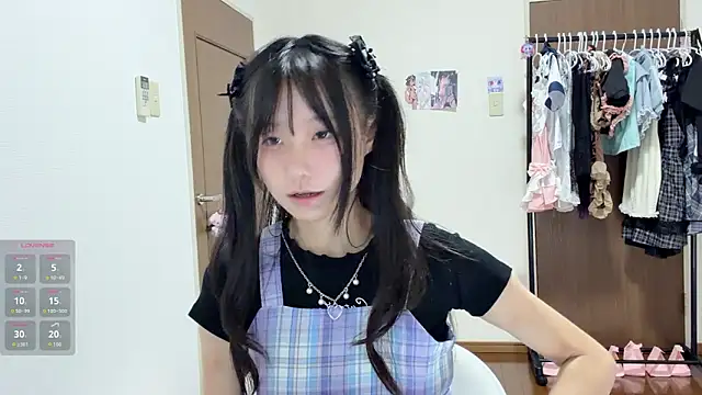xiaoxia baby online show from August 4, 2026, 1:04 pm
