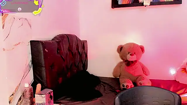 Snapshot of Rossedewitt_ chatting on May 27, 2026, 6:59 pm Rossedewitt online show from May 27, 2026, 6:59 pm
