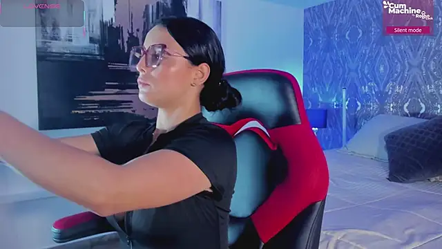 MartinaRizzi online show from February 2, 2026, 8:19 pm